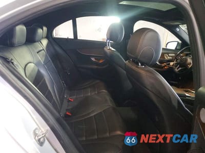 Zdjęcie 10 z 11 samochodu: 2019 MERCEDES-BENZ C 300 4MATIC VIN:WDDWF8EB2KR483089 - miniatura