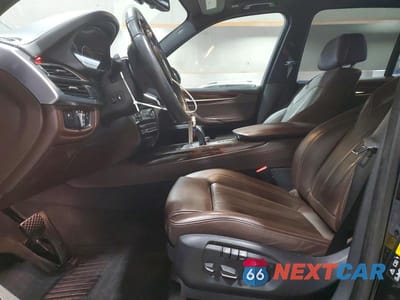 Zdjęcie 7 z 12 samochodu: 2017 BMW X5 XDRIVE35I VIN:5UXKR0C30H0V81062 - miniatura