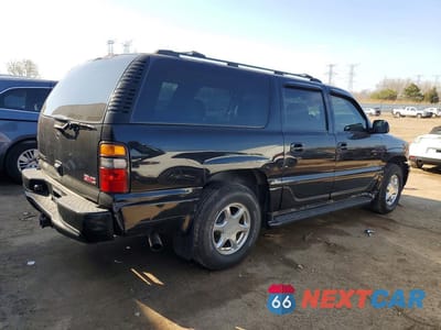 Trzecie zdjęcie samochodu z tyłu: 2005 GMC YUKON XL DENALI VIN:1GKFK66U35J212186 - miniatura