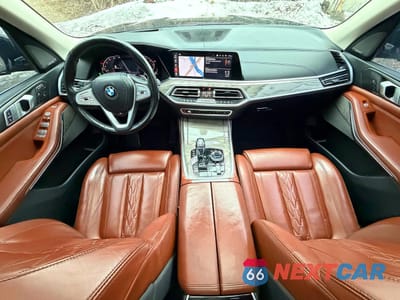 Zdjęcie 9 z 14 samochodu: 2019 BMW X7 XDRIVE40I VIN:5UXCW2C52KLB43713 - miniatura