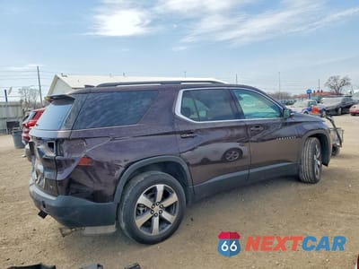 Trzecie zdjęcie samochodu z tyłu: 2020 CHEVROLET TRAVERSE LT VIN:1GNEVHKW1LJ137915 - miniatura
