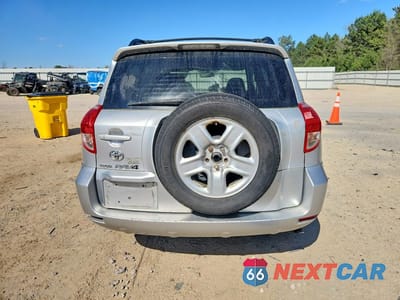 Zdjęcie 6 z 13 samochodu: 2006 TOYOTA RAV4 BASE VIN:JTMZD33V165029037 - miniatura