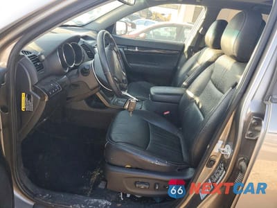 Zdjęcie 7 z 13 samochodu: 2013 KIA SORENTO EX VIN:5XYKUDA2XDG396085 - miniatura