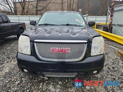 Piąte zdjęcie samochodu w środku: 2008 GMC YUKON XL DENALI VIN:1GKFK66868J252737 - miniatura