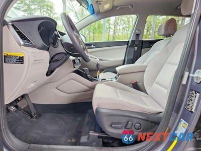 Zdjęcie 7 z 13 samochodu: 2017 HYUNDAI TUCSON SE VIN:KM8J33A40HU594880 - miniatura