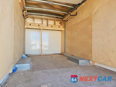 Zdjęcie 10 z 13 samochodu: 2023 CHEVROLET EXPRESS G3500 BOX TRUCK VIN:1GB0GRFP0P1106798 - miniatura