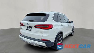 Czwarte zdjęcie samochodu z boku: 2019 BMW X5 XDRIVE40I VIN:5UXCR6C50KLL63413 - miniatura