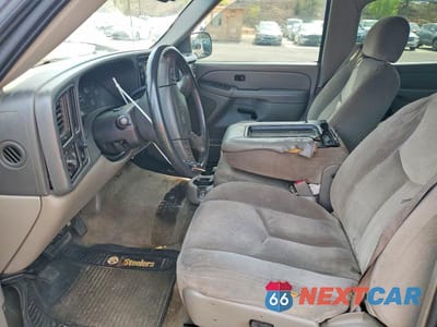 Zdjęcie 7 z 13 samochodu: 2005 GMC YUKON VIN:1GKEC13V95J140421 - miniatura