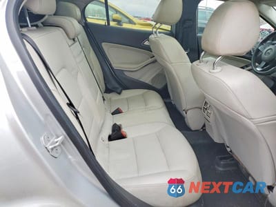 Zdjęcie 11 z 13 samochodu: 2018 MERCEDES-BENZ GLA 250 4MATIC VIN:WDCTG4GB5JJ463247 - miniatura
