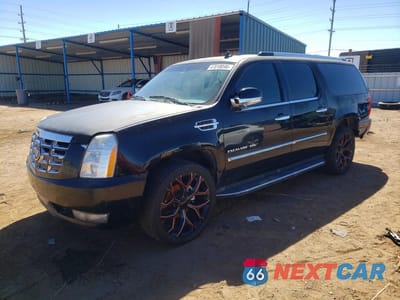 2013 CADILLAC ESCALADE ESV LUXURY 1GYS4HEF2DR298040 - główne zdjęcie licytacji z USA - miniatura