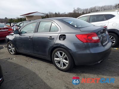 Drugie zdjęcie samochodu z przodu: 2010 SUZUKI KIZASHI GTS VIN:JS2RF9A5XA6100454 - miniatura