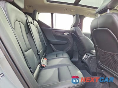 Zdjęcie 11 z 14 samochodu: 2025 VOLVO XC40 PLUS VIN:YV4L12UC1S2483609 - miniatura