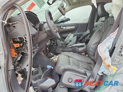 Zdjęcie 7 z 13 samochodu: 2024 VOLVO XC40 PLUS VIN:YV4L12UL4R2302867 - miniatura