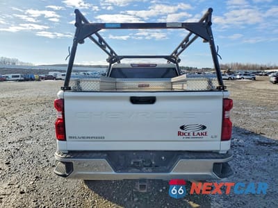 Zdjęcie 6 z 12 samochodu: 2021 CHEVROLET SILVERADO K2500 HEAVY DUTY LT VIN:1GC2YNE74MF182129 - miniatura