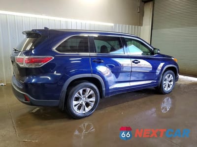 Trzecie zdjęcie samochodu z tyłu: 2015 TOYOTA HIGHLANDER XLE VIN:5TDJKRFH4FS138372 - miniatura