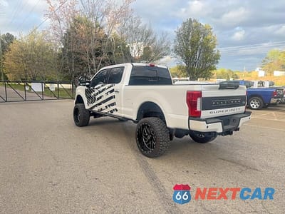 Trzecie zdjęcie samochodu z tyłu: 2018 FORD F250 SUPER DUTY VIN:1FT7W2BT4JEC37370 - miniatura