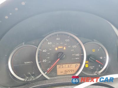 Zdjęcie 9 z 12 samochodu: 2013 TOYOTA YARIS 5-DOOR L VIN:JTDKTUD36DD543072 - miniatura