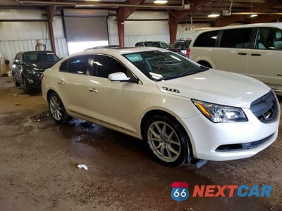 Czwarte zdjęcie samochodu z boku: 2014 BUICK LACROSSE VIN:1G4GB5G39EF143504 - miniatura