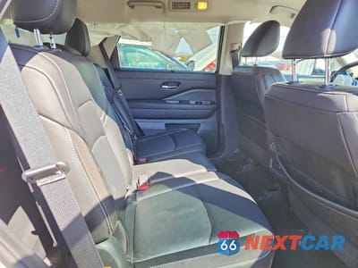 Zdjęcie 11 z 13 samochodu: 2024 NISSAN PATHFINDER SL VIN:5N1DR3CCXRC215746 - miniatura