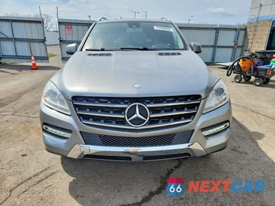 Piąte zdjęcie samochodu w środku: 2015 MERCEDES-BENZ ML 250 BLUETEC VIN:4JGDA0EB0FA518018 - miniatura
