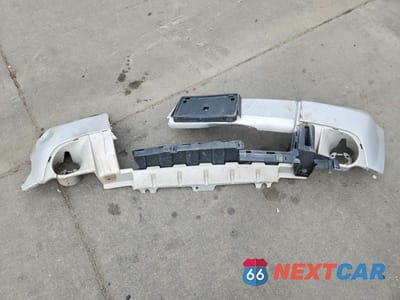 Zdjęcie 13 z 13 samochodu: 2010 JEEP GRAND CHEROKEE LAREDO VIN:1J4PR4GK9AC140349 - miniatura