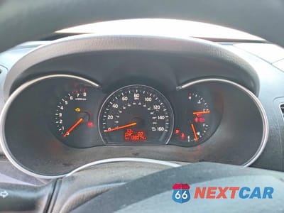 Zdjęcie 9 z 12 samochodu: 2015 KIA SORENTO LX VIN:5XYKT3A64FG594406 - miniatura