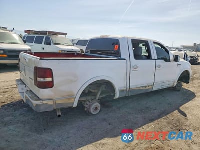 Trzecie zdjęcie samochodu z tyłu: 2006 LINCOLN MARK LT VIN:5LTPW18586FJ00935 - miniatura