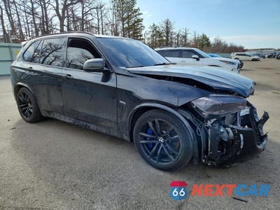 Czwarte zdjęcie samochodu z boku: 2018 BMW X5 M VIN:5YMKT6C5XJ0Y83186 - miniatura