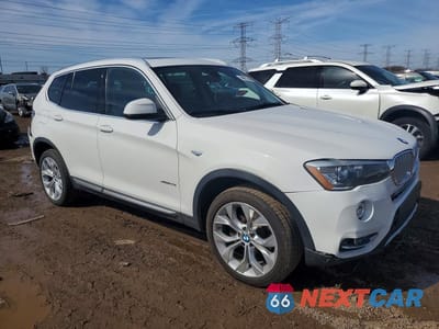 Czwarte zdjęcie samochodu z boku: 2016 BMW X3 XDRIVE28I VIN:5UXWX9C59G0D64088 - miniatura