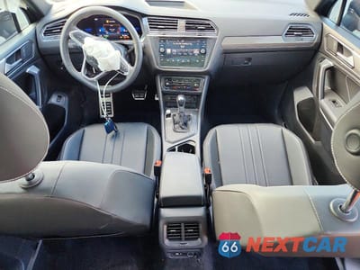 Zdjęcie 8 z 14 samochodu: 2023 VOLKSWAGEN TIGUAN SE R-LINE BLACK VIN:3VVCB7AX3PM038553 - miniatura