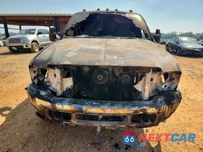 Piąte zdjęcie samochodu w środku: 2002 FORD F250 SUPER DUTY VIN:1FTNW21F62ED17998 - miniatura