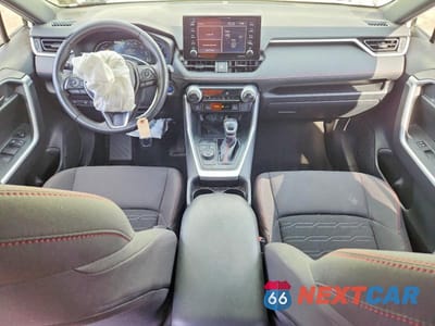 Zdjęcie 8 z 11 samochodu: 2021 TOYOTA RAV4 PRIME SE VIN:JTMAB3FV9MD050820 - miniatura