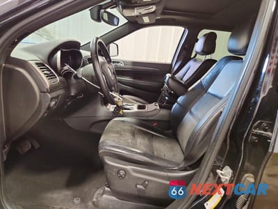 Zdjęcie 7 z 13 samochodu: 2019 JEEP GRAND CHEROKEE LAREDO VIN:1C4RJFAG3KC619549 - miniatura