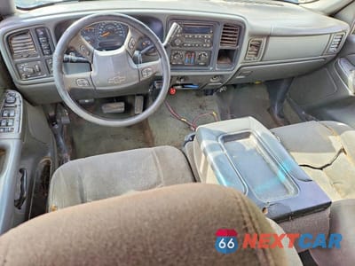 Zdjęcie 8 z 12 samochodu: 2005 CHEVROLET SILVERADO K2500 HEAVY DUTY VIN:1GCHK23205F898545 - miniatura