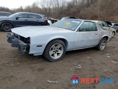 1988 CHEVROLET CAMARO 1G1FP21F7JL180736 - główne zdjęcie licytacji z USA - miniatura