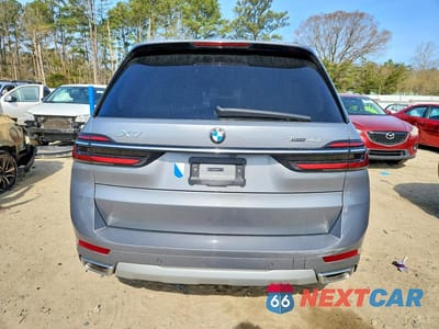 Zdjęcie 6 z 12 samochodu: 2025 BMW X7 XDRIVE40I VIN:5UX23EM06S9X07186 - miniatura