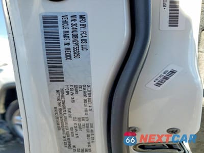 Zdjęcie 13 z 13 samochodu: 2023 JEEP COMPASS LATITUDE VIN:3C4NJDBN2PT553250 - miniatura