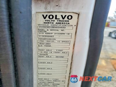 Zdjęcie 10 z 10 samochodu: 2011 VOLVO VNL SEMI TRUCK VIN:4V4NC9EH3BN534832 - miniatura