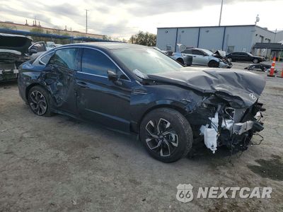 Czwarte zdjęcie samochodu z boku: 2025 HYUNDAI SONATA SEL VIN:KMHL64JA7SA482808 - miniatura