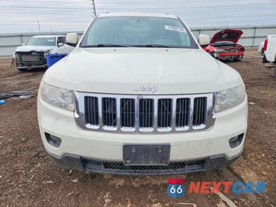 Piąte zdjęcie samochodu w środku: 2012 JEEP GRAND CHEROKEE LAREDO VIN:1C4RJFAG9CC219903 - miniatura