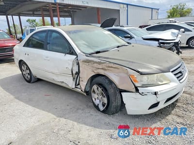 Czwarte zdjęcie samochodu z boku: 2010 HYUNDAI SONATA GLS VIN:5NPET4AC5AH595736 - miniatura