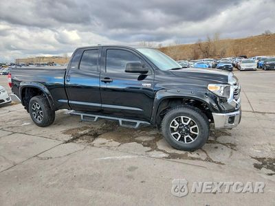 Czwarte zdjęcie samochodu z boku: 2020 TOYOTA TUNDRA SR5 VIN:5TFUY5F12LX948239 - miniatura