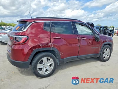 Trzecie zdjęcie samochodu z tyłu: 2022 JEEP COMPASS LATITUDE VIN:3C4NJCBB6NT119166 - miniatura