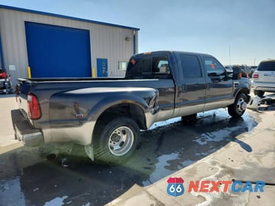 Trzecie zdjęcie samochodu z tyłu: 2008 FORD F350 SUPER DUTY VIN:1FTWW32R48EE50190 - miniatura