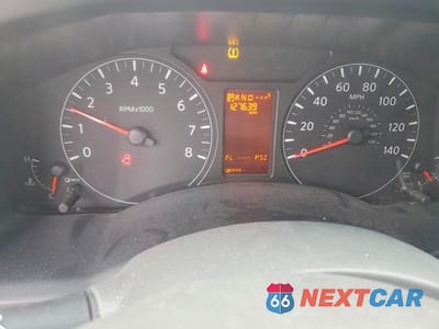 Zdjęcie 9 z 14 samochodu: 2018 NISSAN NV 2500 HD CARGO VAN ** PRIOR FLEET ** VIN:1N6BF0LY0JN801974 - miniatura