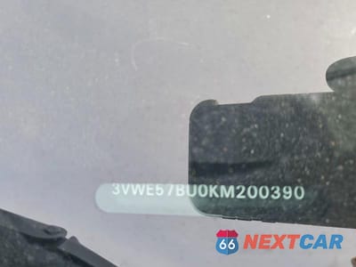 Zdjęcie 13 z 13 samochodu: 2019 VOLKSWAGEN JETTA SEL VIN:3VWE57BU0KM200390 - miniatura