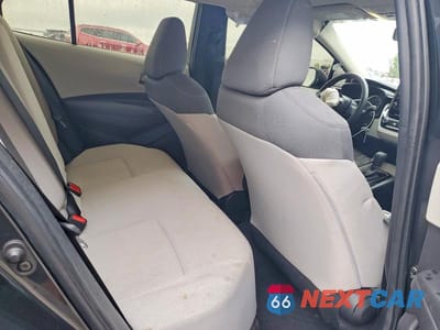 Zdjęcie 10 z 12 samochodu: 2022 TOYOTA COROLLA LE VIN:JTDEPMAE7NJ217114 - miniatura