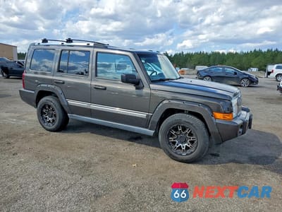 Czwarte zdjęcie samochodu z boku: 2006 JEEP COMMANDER LIMITED VIN:1J8HH58N36C349355 - miniatura