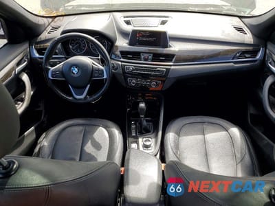 Zdjęcie 8 z 11 samochodu: 2016 BMW X1 XDRIVE28I VIN:WBXHT3Z35G4A50331 - miniatura