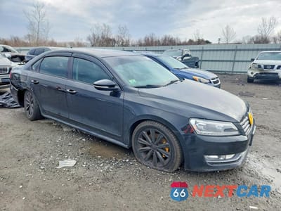 Czwarte zdjęcie samochodu z boku: 2012 VOLKSWAGEN PASSAT SEL VIN:1VWCP7A36CC003933 - miniatura